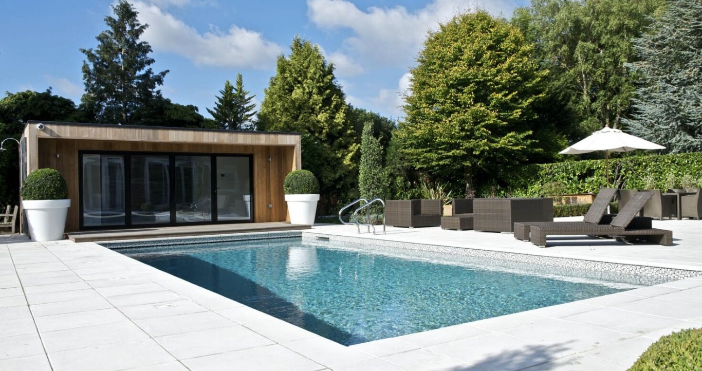 Professional pool inspection service for residential properties in Montebello